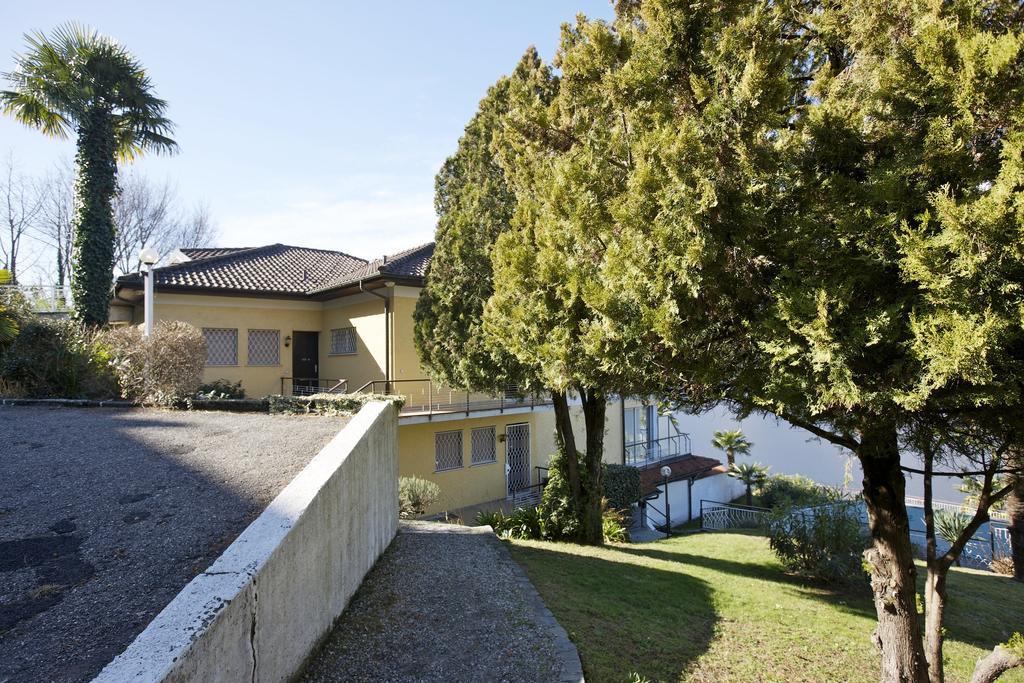 Апартаменты Casa Roccia Pino Lago Maggiore Экстерьер фото